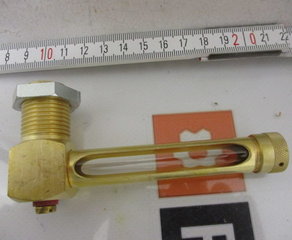 Индикатор уровня масла
Ölstandsanzeiger DIN 3018 Form C
Höhe 100 mm, Anschluß horizontal G 1/2